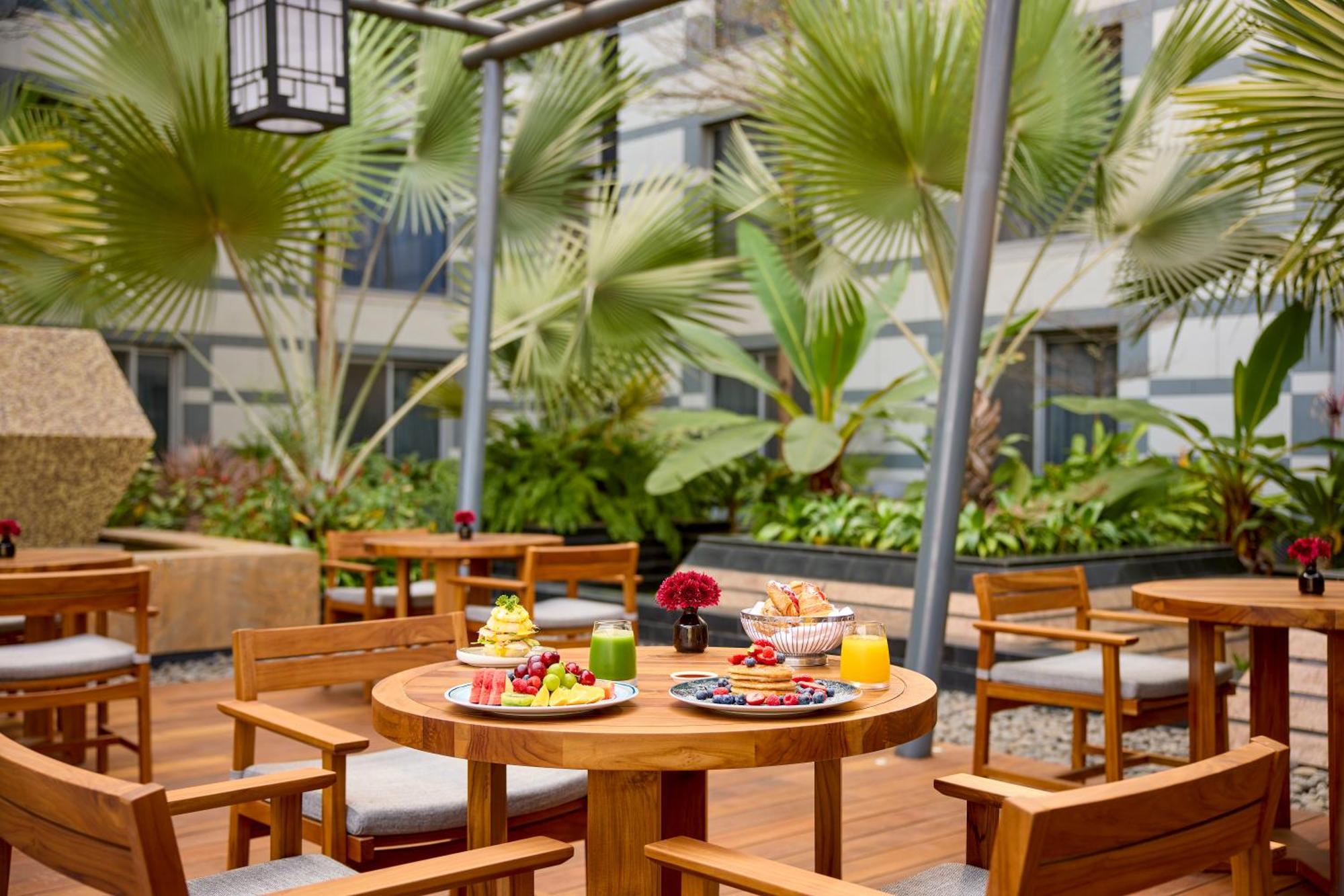 Grand Hyatt Mumbai Hotel And Residences — Photos 3